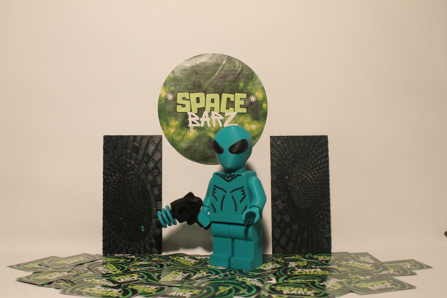 Cosmic Invader | Action Figure |